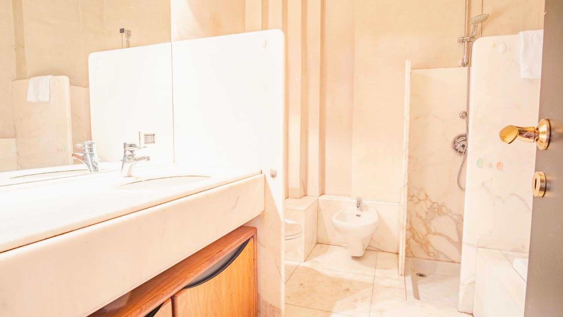 Appartamento Romantic Coast View - Italian Homing Desenzano del Garda